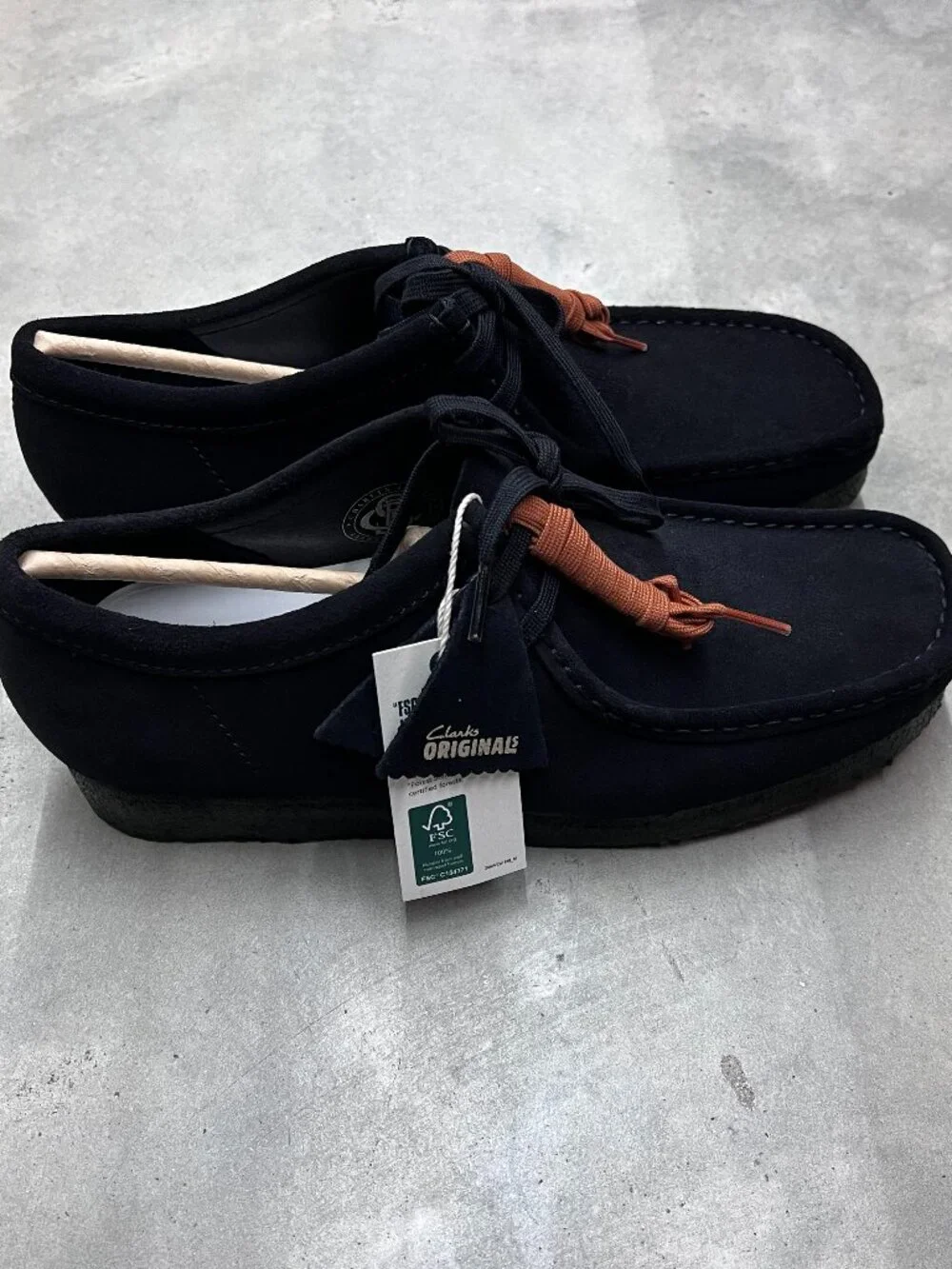 Clarks Wallabee Low Black Suede Men's Size 10 261 55519 - New